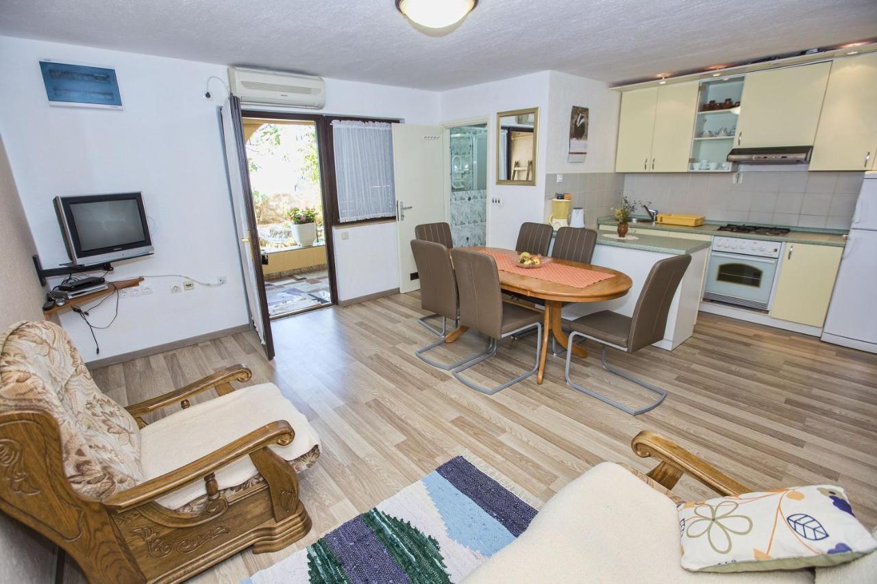 Apartmani Marijana Cesarica Kültér fotó