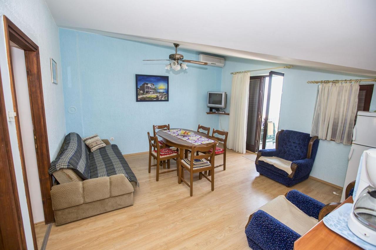 Apartmani Marijana Cesarica Kültér fotó